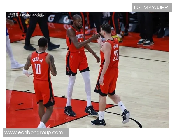 火箭队与国王队激战四月三日NBA赛场精彩回顾与分析